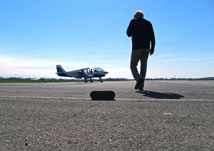 Heroes, Pau Airport, plane, pilot walking, Tag Audio Loop